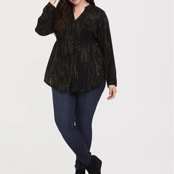 NWT - Torrid - Size 4 - Black/Green - EMMA BABYDOLL CHALLIS BUTTON-FRONT TUNIC - Picture 2 of 3
